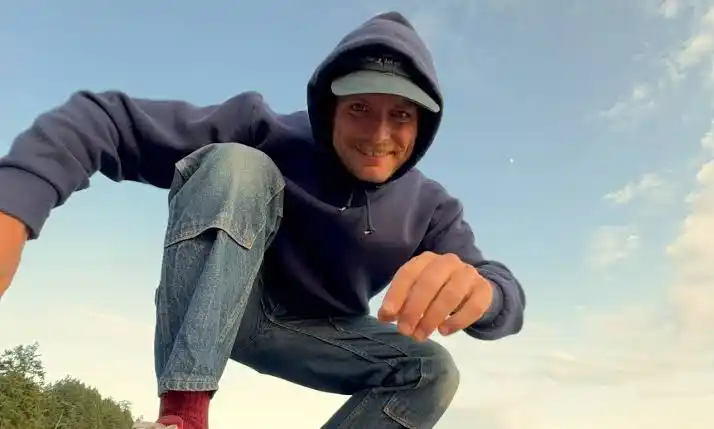 Mac DeMarco anuncia conciertos en Madrid y Barcelona para septiembre de 2026 de la mano de Primavera Sound — La Parada del Bus